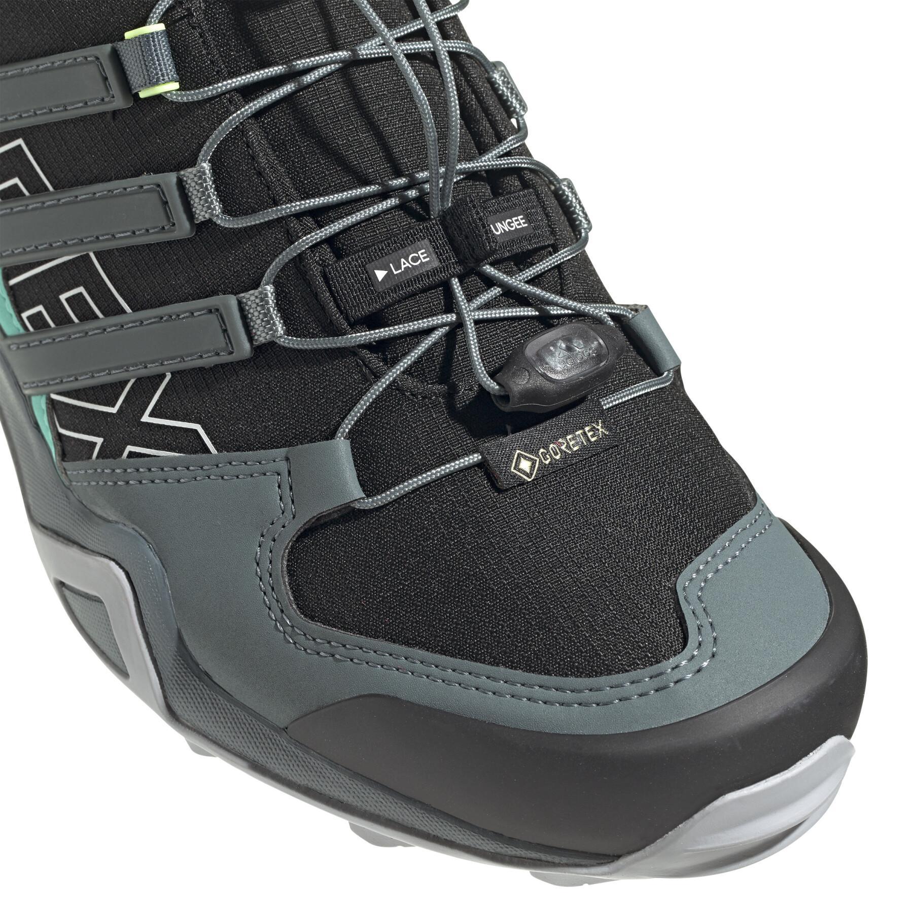 Sapatos de caminhadas para mulheres adidas Terrex Swift R2 Gore-Tex