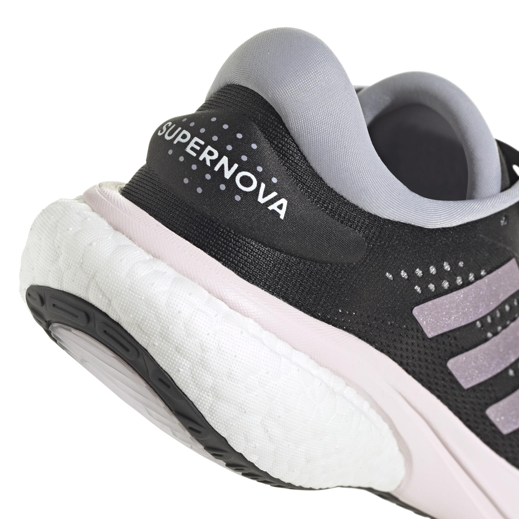 Sapatos de corrida para mulheres adidas Supernova 2