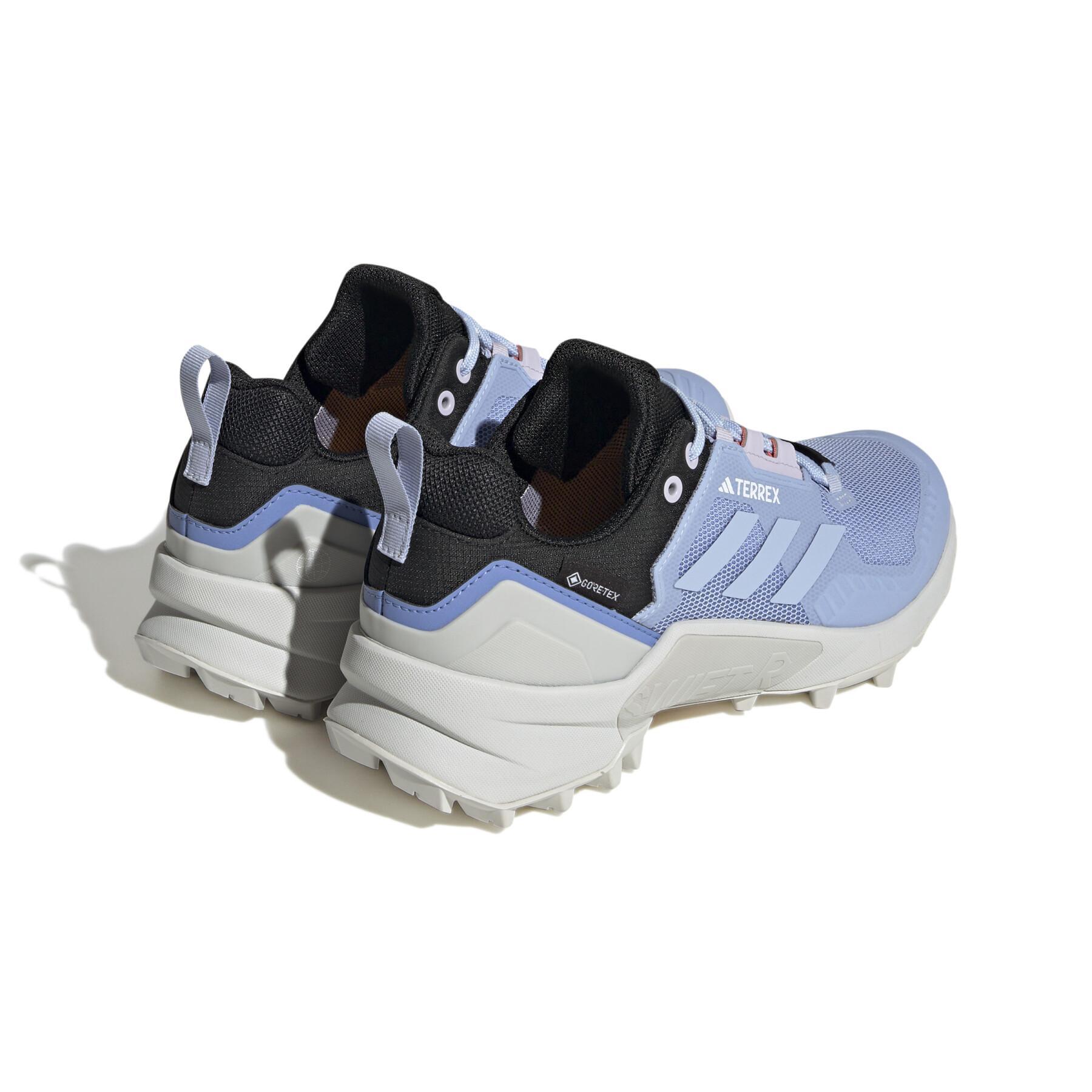 Sapatos de caminhadas para mulheres adidas Terrex Swift R3 GORE-TEX