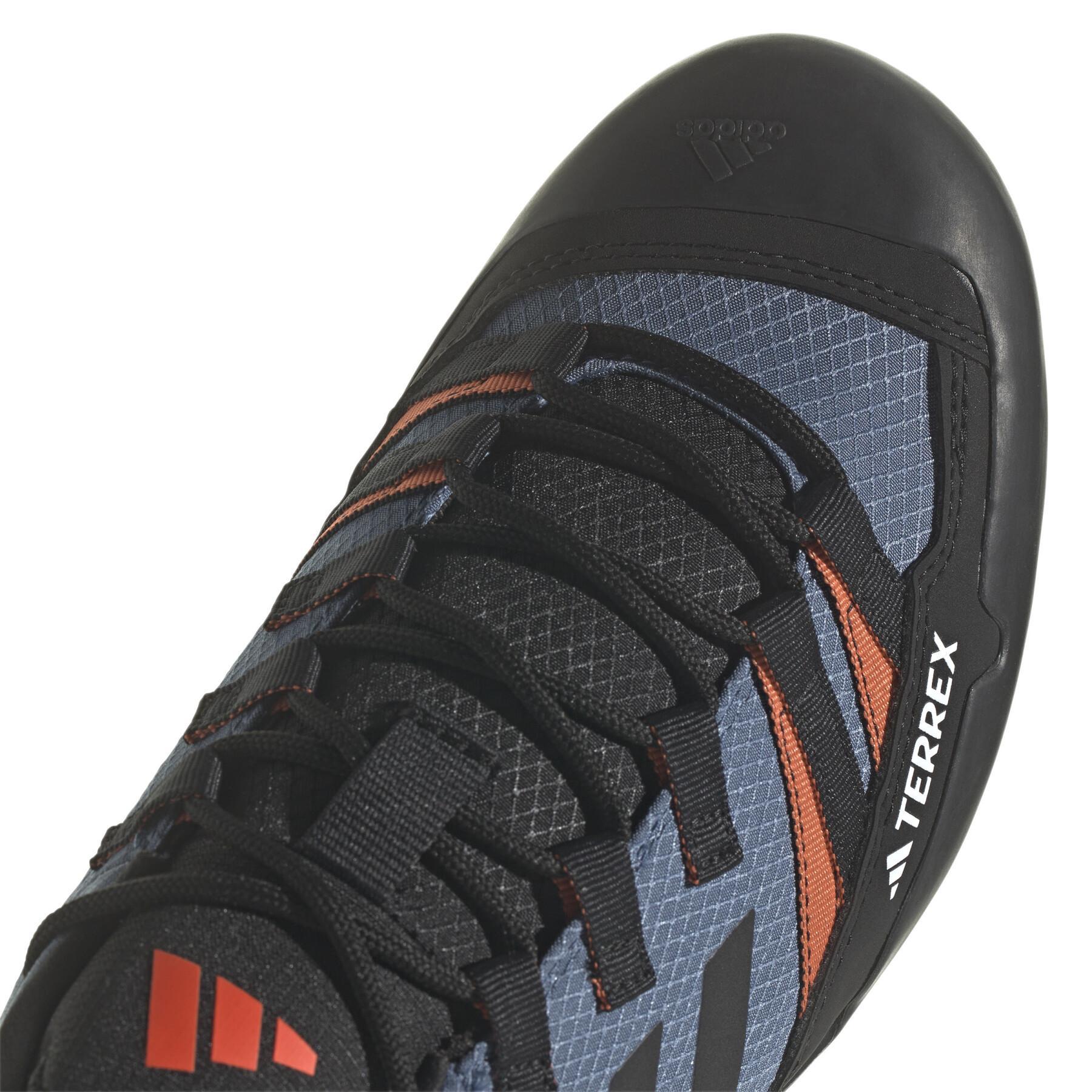 Sapatos para caminhadas adidas Terrex Swift Solo 2.0