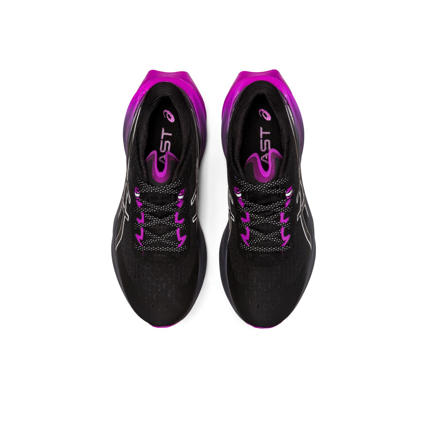 Sapatos de corrida para mulheres Asics Novablast 3 - Lite-Show