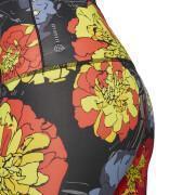 Pernas de mulher adidas Floral
